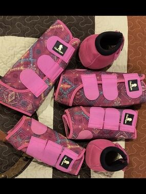 Pink Calypso Medium Classic Equine